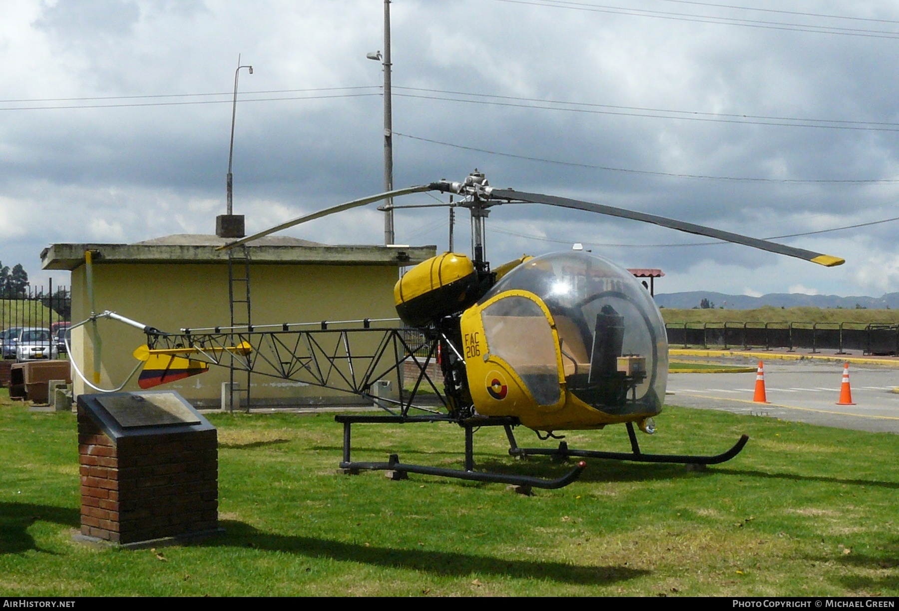 Aircraft Photo of FAC206 | Bell 47G-2 | Colombia - Air Force | AirHistory.net #396640