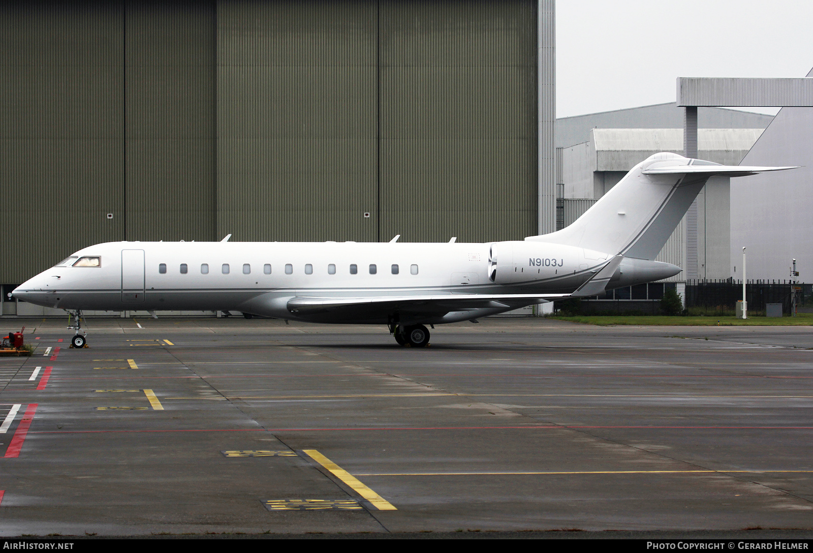 Aircraft Photo of N9103J | Bombardier Global Express (BD-700-1A10) | AirHistory.net #396655