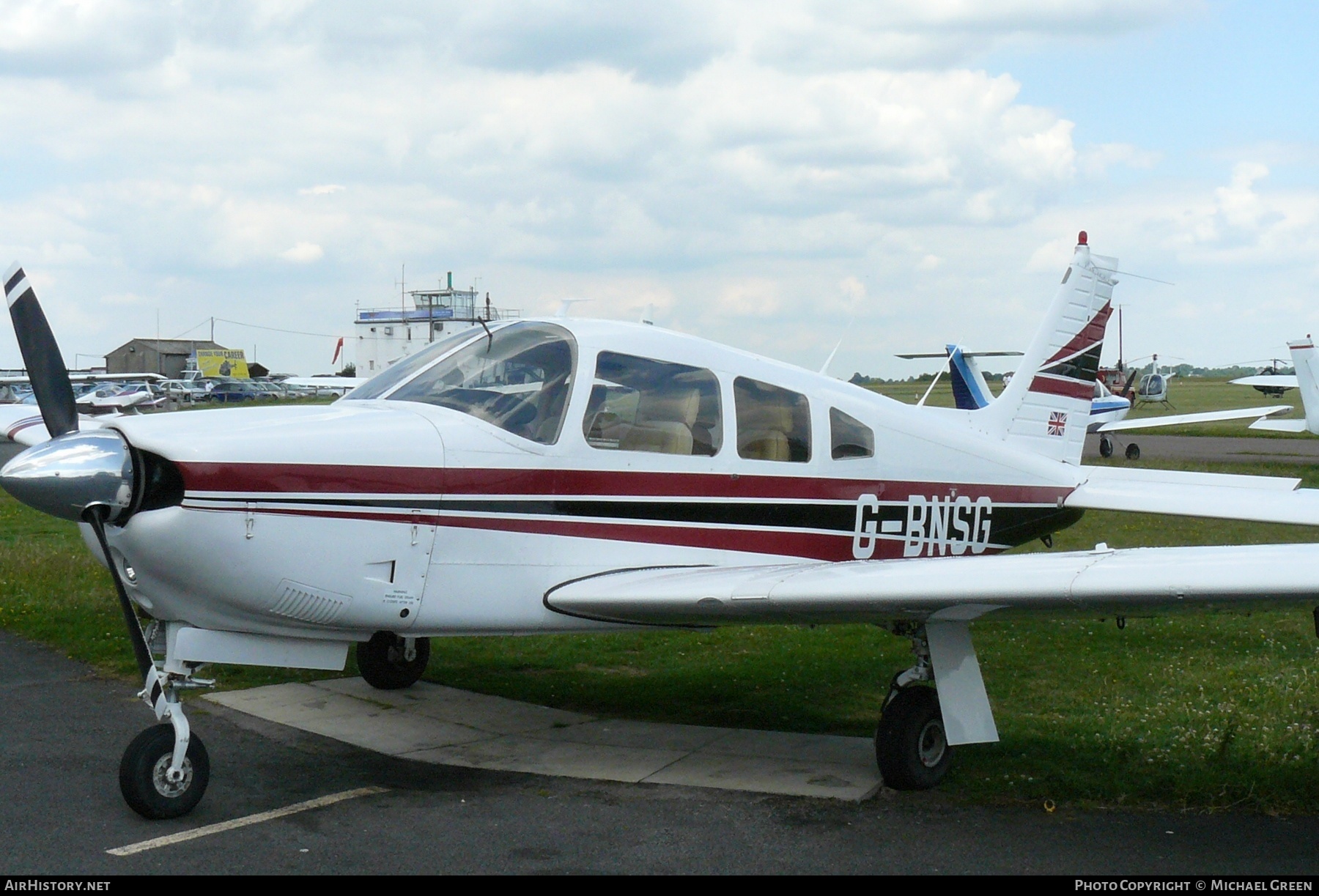 Aircraft Photo of G-BNSG | Piper PA-28R-201 Cherokee Arrow III | AirHistory.net #396697