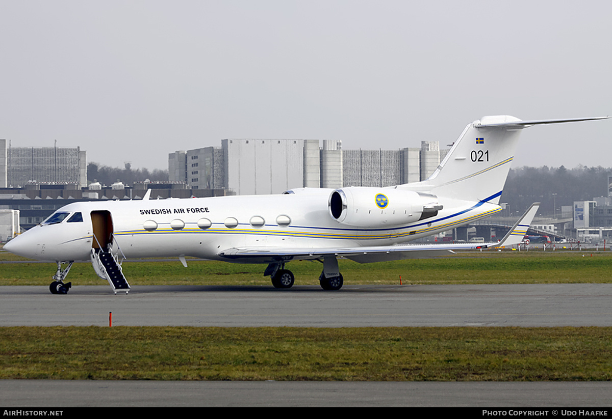 Aircraft Photo of 102001 / 021 | Gulfstream Aerospace G-IV Gulfstream IV | Sweden - Air Force | AirHistory.net #396732