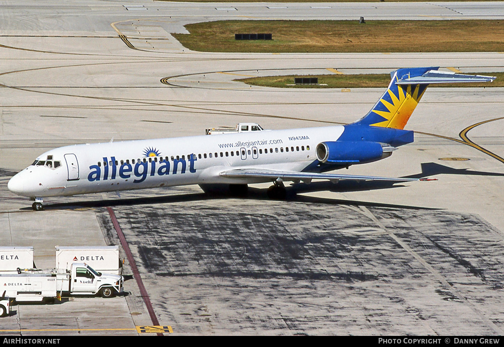 Aircraft Photo of N945MA | McDonnell Douglas MD-87 (DC-9-87) | Allegiant Air | AirHistory.net #396829