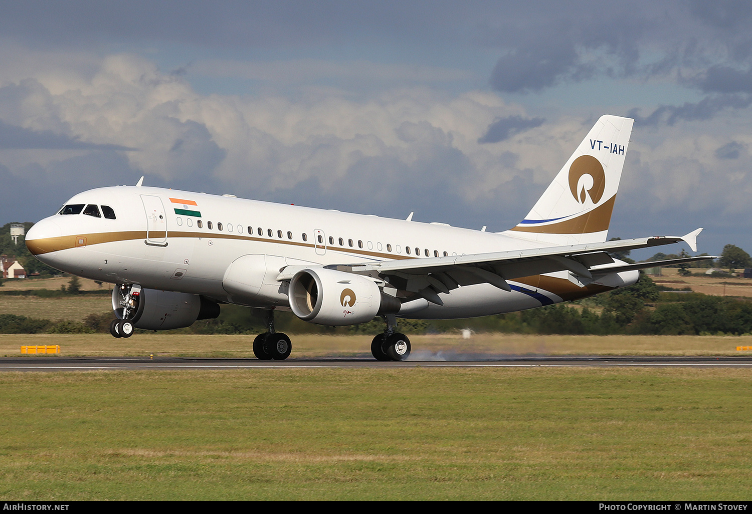 Aircraft Photo of VT-IAH | Airbus ACJ319 (A319-115/CJ) | AirHistory.net #396881
