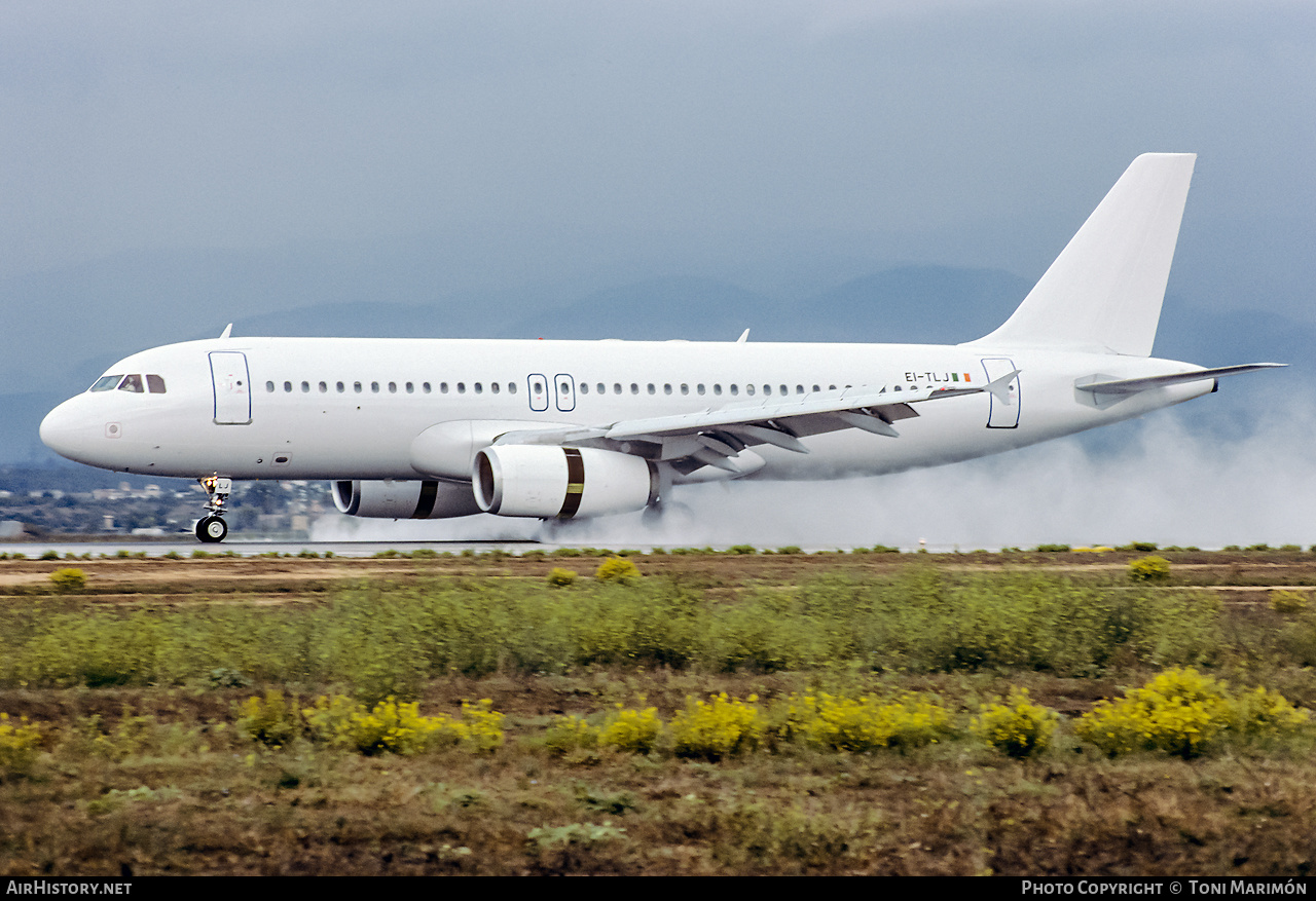 Aircraft Photo of EI-TLJ | Airbus A320-231 | AirHistory.net #397003