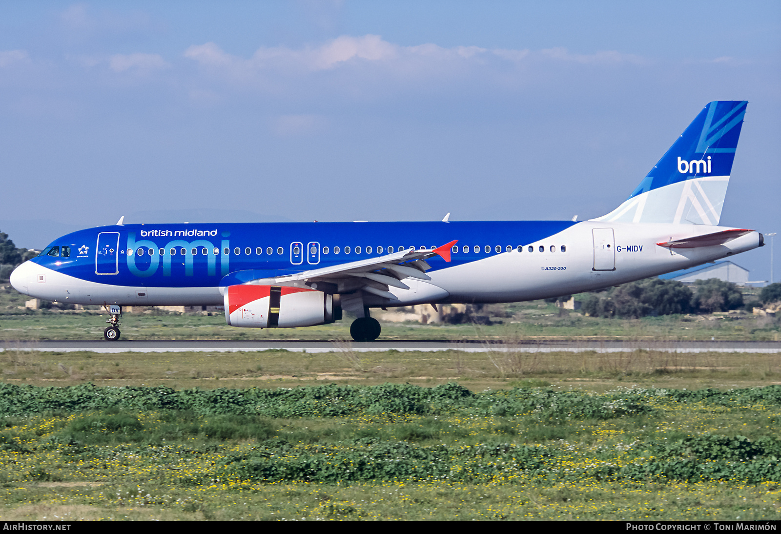 Aircraft Photo of G-MIDV | Airbus A320-232 | BMI - British Midland International | AirHistory.net #397173