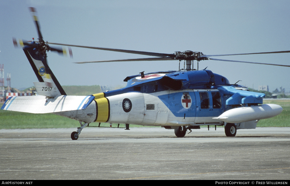 Aircraft Photo of 7017 | Sikorsky S-70C-6 Super Blue Hawk | Taiwan - Air Force | AirHistory.net #397316