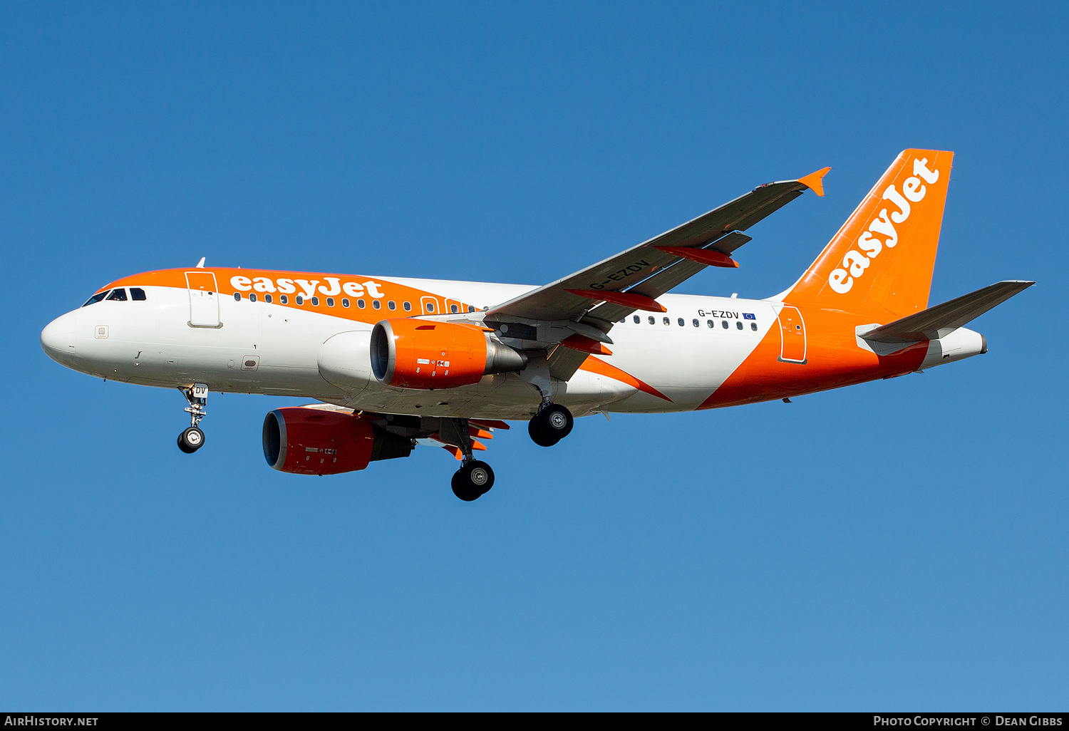 Aircraft Photo of G-EZDV | Airbus A319-111 | EasyJet | AirHistory.net #397405