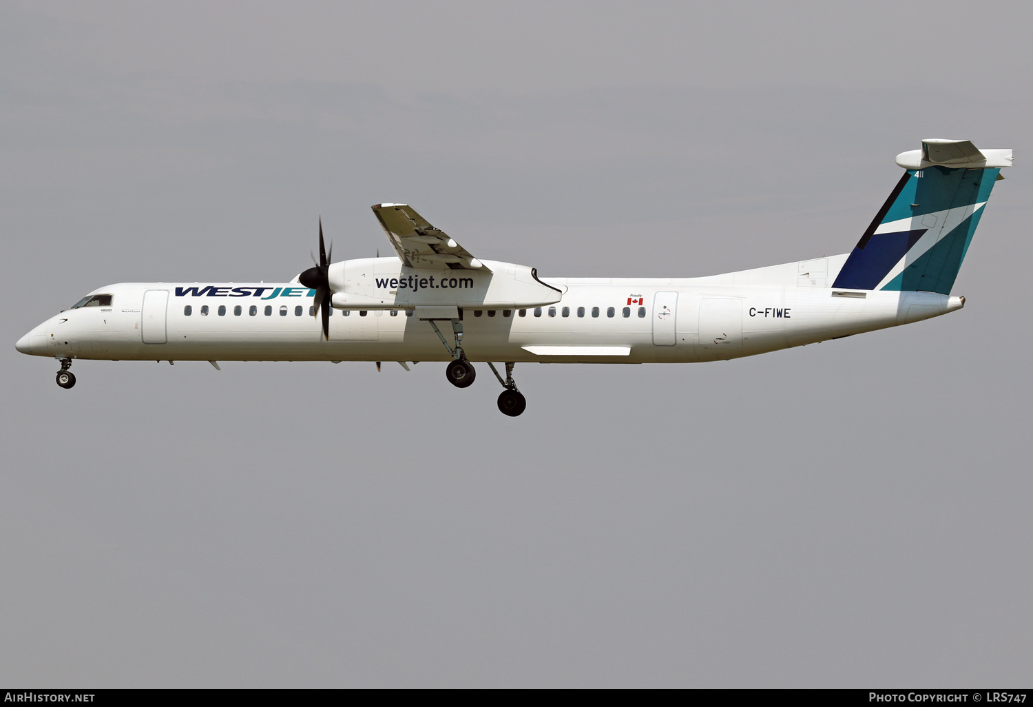 Aircraft Photo of C-FIWE | Bombardier DHC-8-402 Dash 8 | WestJet | AirHistory.net #397625