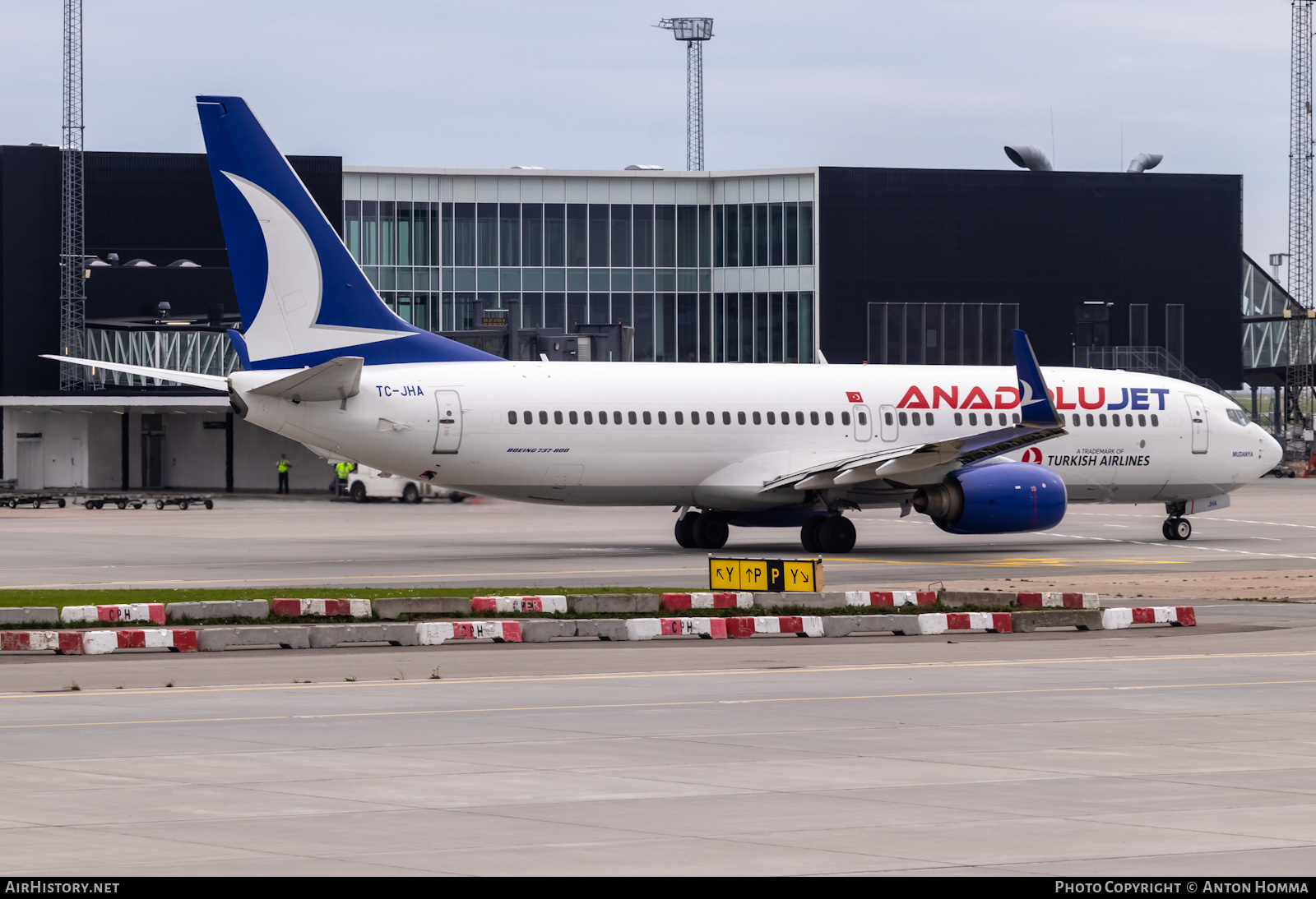 Aircraft Photo of TC-JHA | Boeing 737-8F2 | AnadoluJet | AirHistory.net #397782