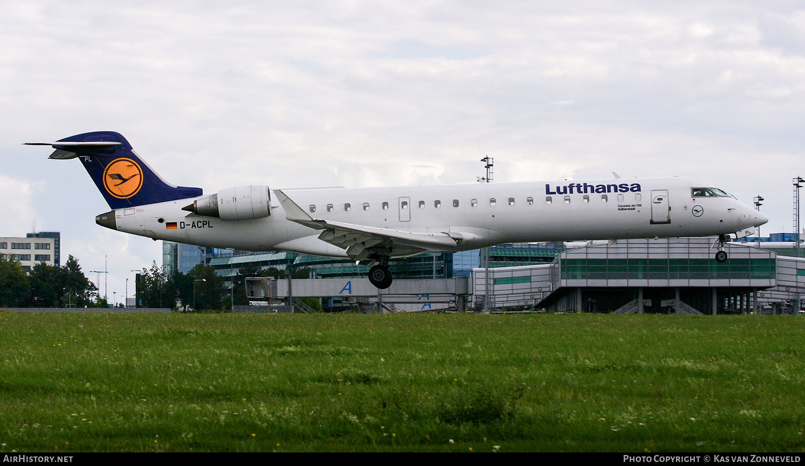 Aircraft Photo of D-ACPL | Bombardier CRJ-701ER (CL-600-2C10) | Lufthansa | AirHistory.net #397785