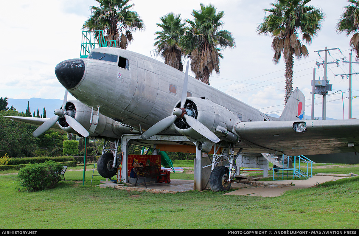 Aircraft Photo of XA-JOI | Douglas DC-3A-454 | AirHistory.net #397859
