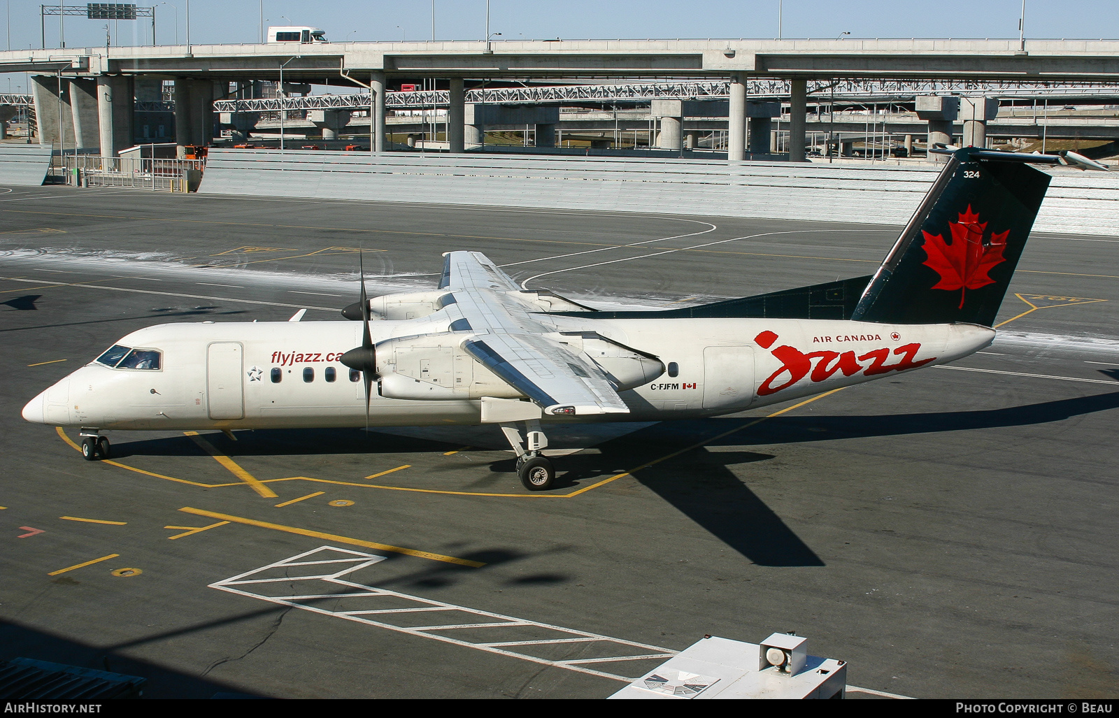 Aircraft Photo of C-FJFM | De Havilland Canada DHC-8-311 Dash 8 | Air Canada Jazz | AirHistory.net #397998