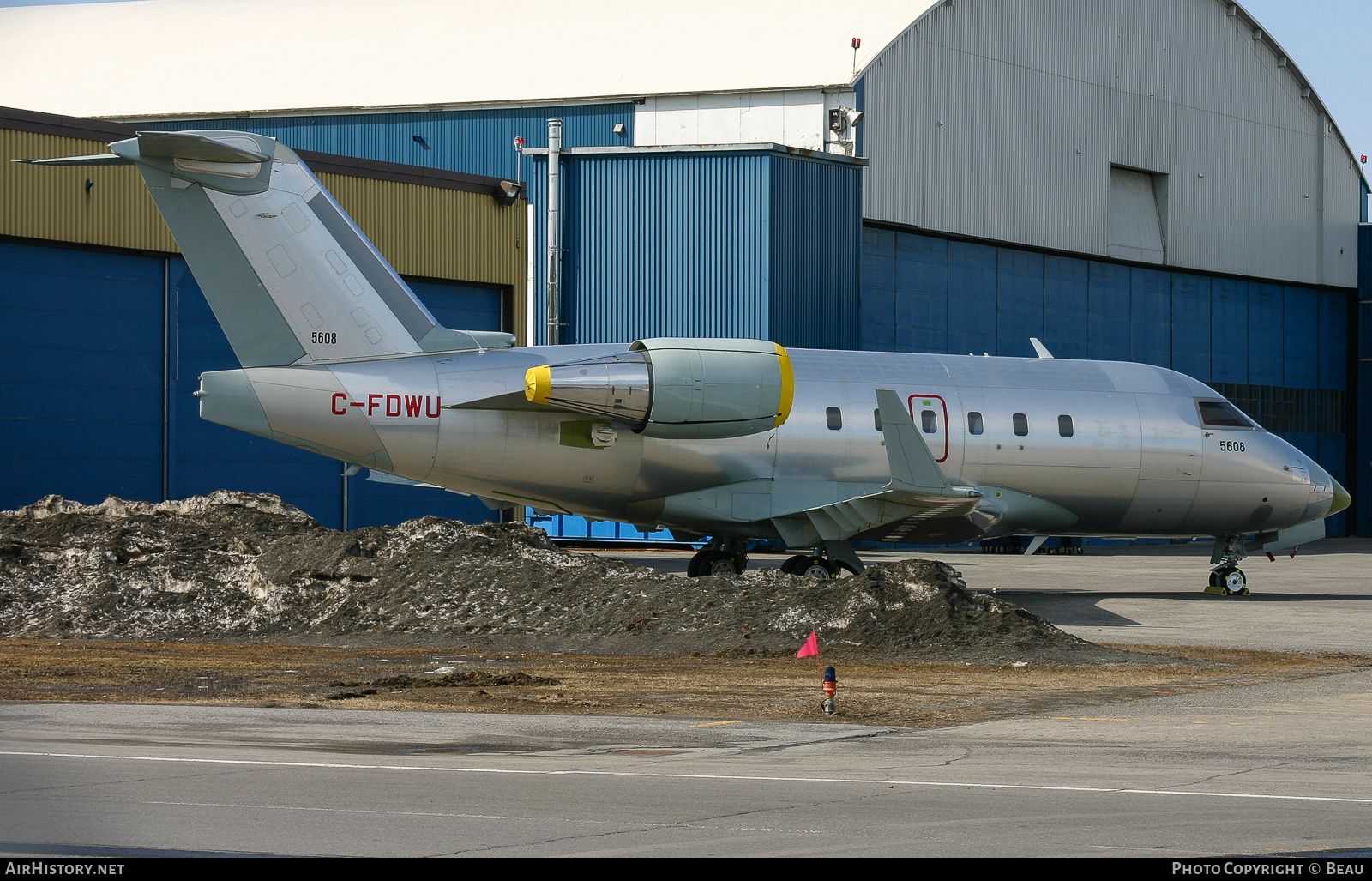 Aircraft Photo of C-FDWU | Bombardier Challenger 604 (CL-600-2B16) | AirHistory.net #398003