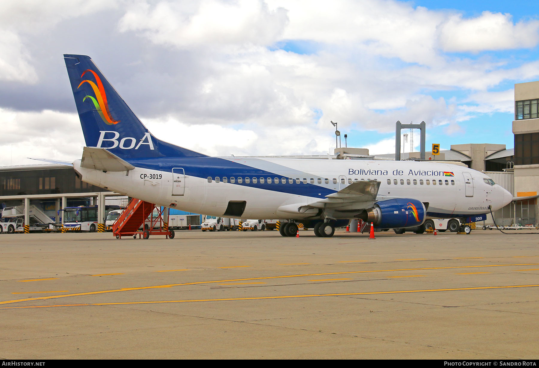 Aircraft Photo of CP-3019 | Boeing 737-33A | Boliviana de Aviación - BoA | AirHistory.net #398007