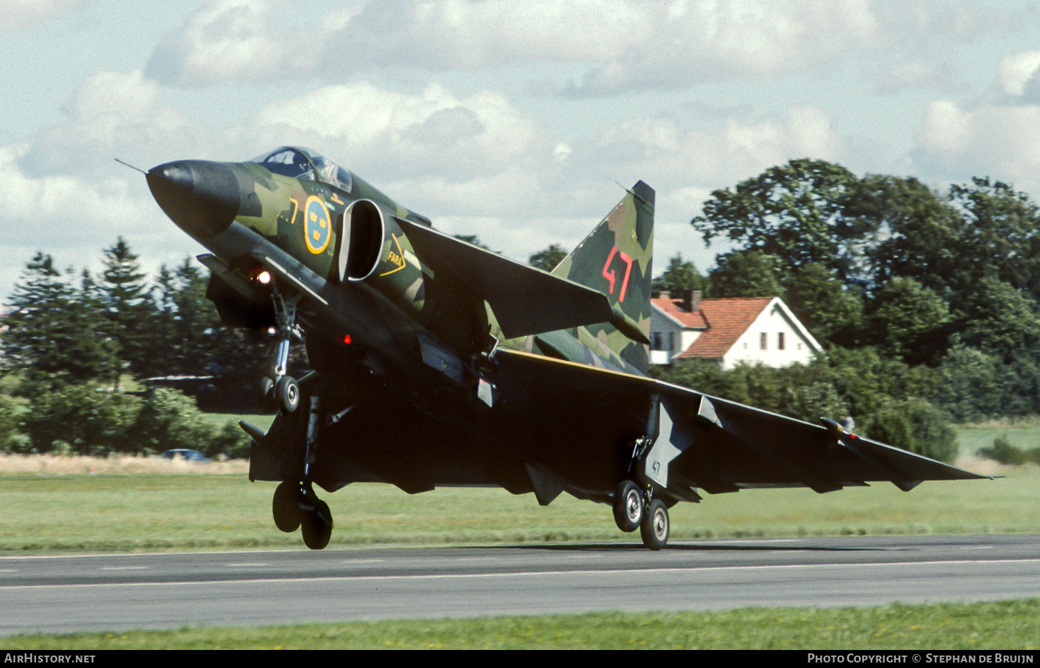 Aircraft Photo of 37047 | Saab AJS37 Viggen | Sweden - Air Force | AirHistory.net #398020