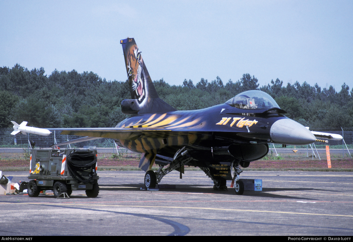 Aircraft Photo of FA-71 | General Dynamics F-16A Fighting Falcon | Belgium - Air Force | AirHistory.net #398044