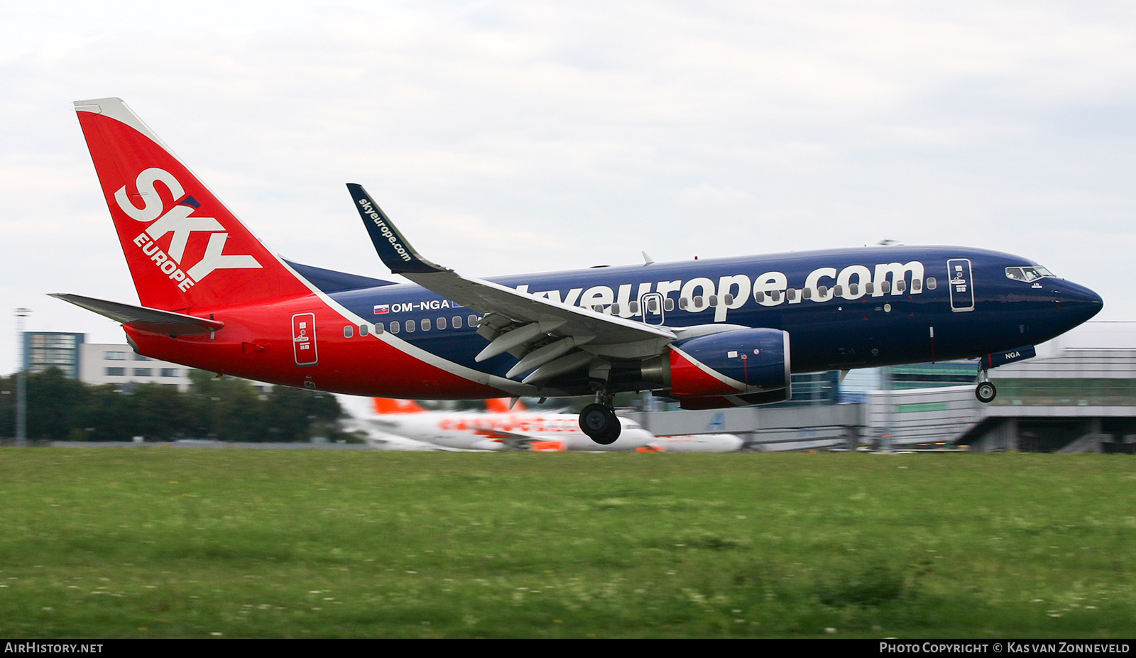 Aircraft Photo of OM-NGA | Boeing 737-76N | SkyEurope Airlines | AirHistory.net #398056