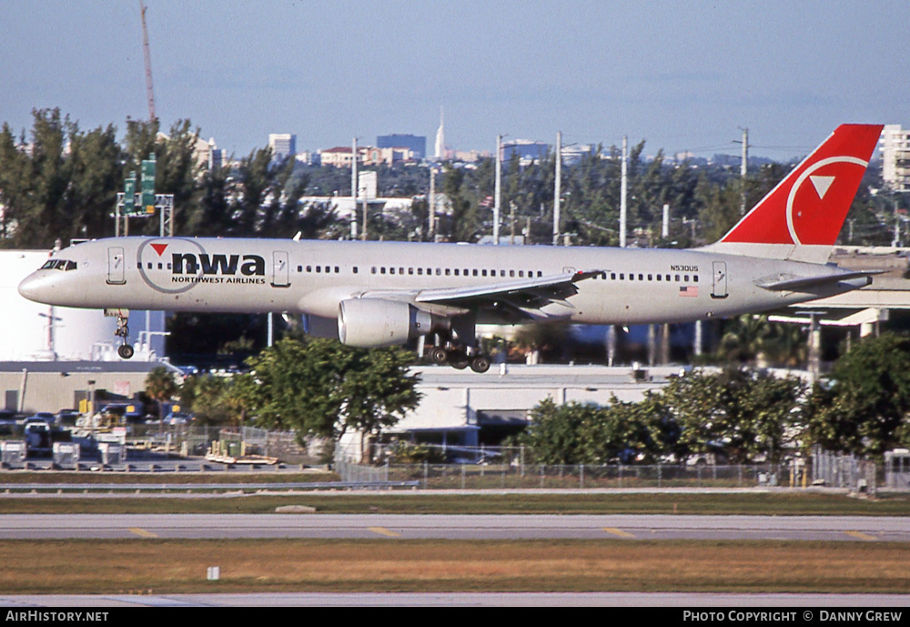 Aircraft Photo of N530US | Boeing 757-251 | Northwest Airlines | AirHistory.net #398195