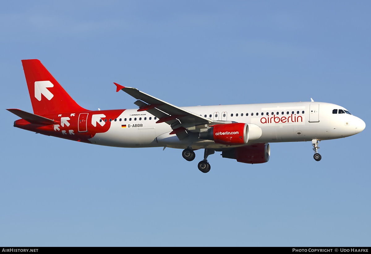 Aircraft Photo of D-ABDB | Airbus A320-214 | Air Berlin | AirHistory.net #398206