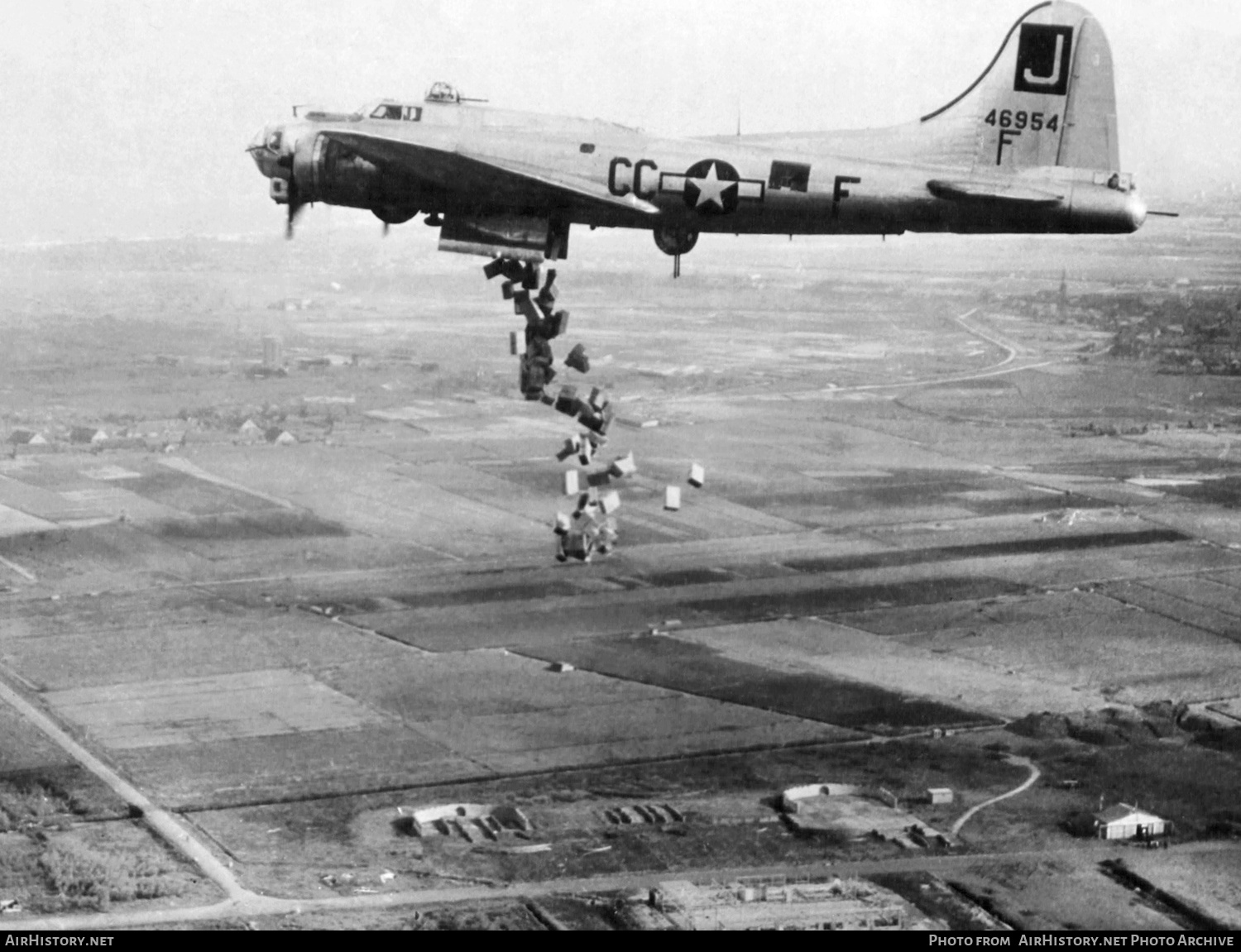 Aircraft Photo of 44-6954 / 46954 | Boeing B-17G Flying Fortress | USA - Air Force | AirHistory.net #398232