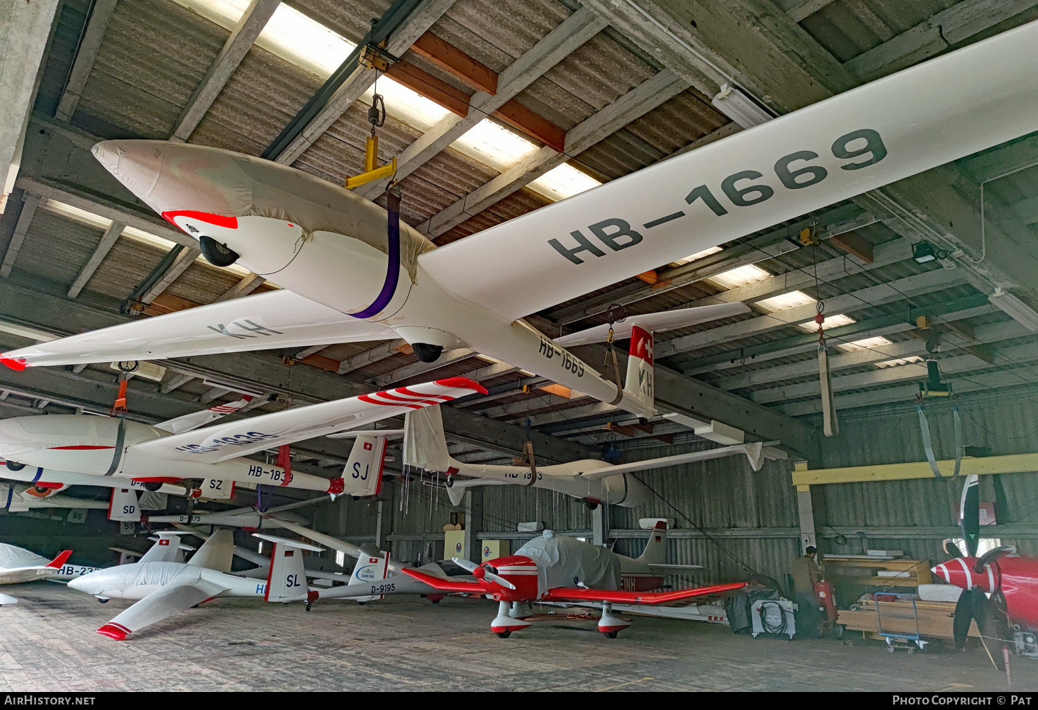 Aircraft Photo of HB-1669 | Schleicher ASK-21 | Alpine Segelflugschule Schänis | AirHistory.net #398338