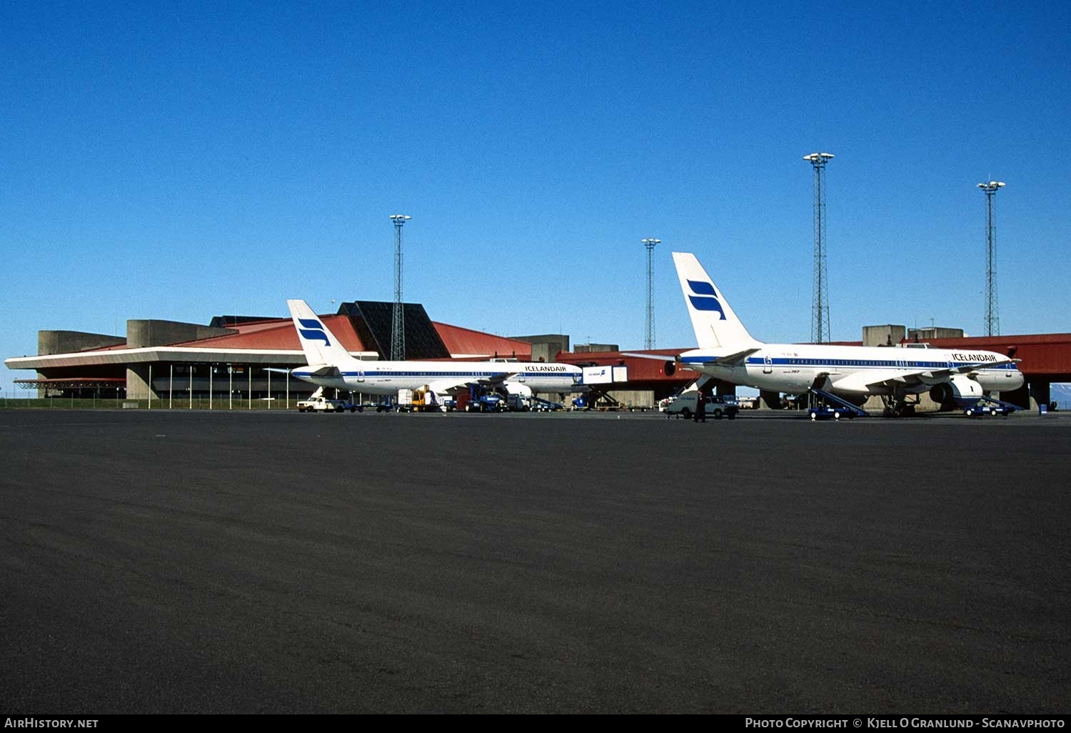 Airport photo of Keflavík (BIKF / KEF) in Iceland | AirHistory.net #398344