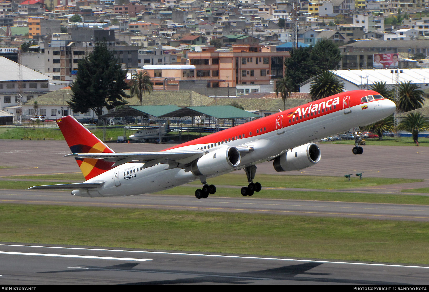 Aircraft Photo of N802PG | Boeing 757-21B | Avianca | AirHistory.net #398439