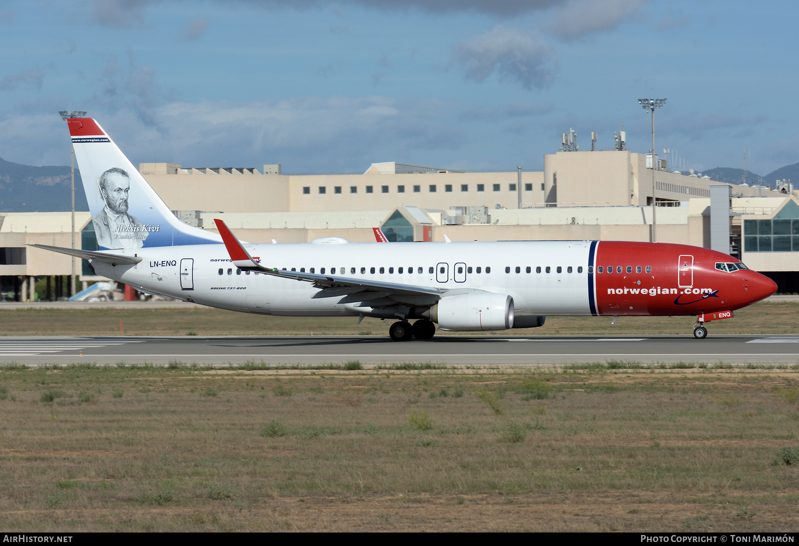 Aircraft Photo of LN-ENQ | Boeing 737-800 | Norwegian | AirHistory.net #398492