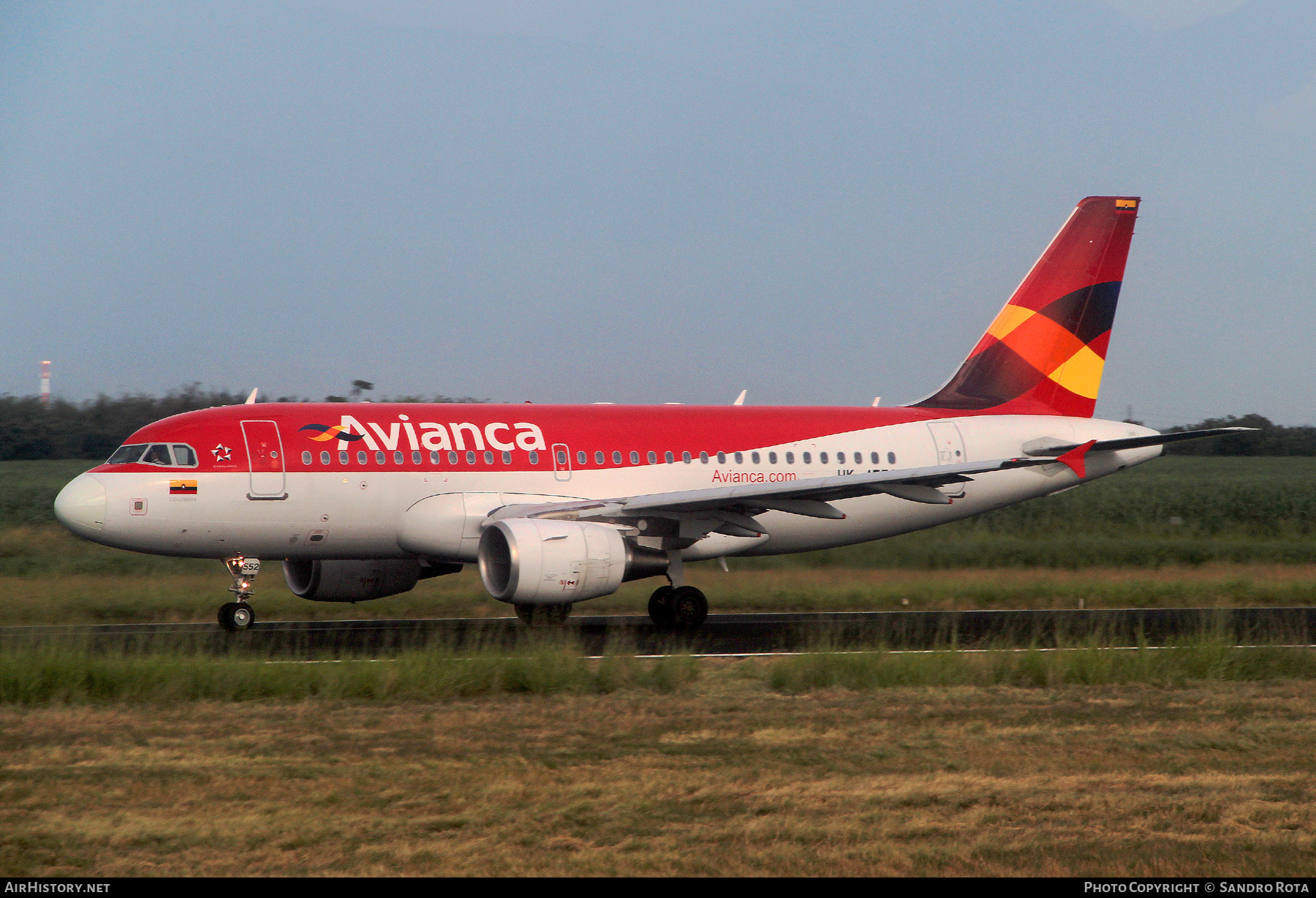 Aircraft Photo of HK-4552 | Airbus A319-115 | Avianca | AirHistory.net #398597