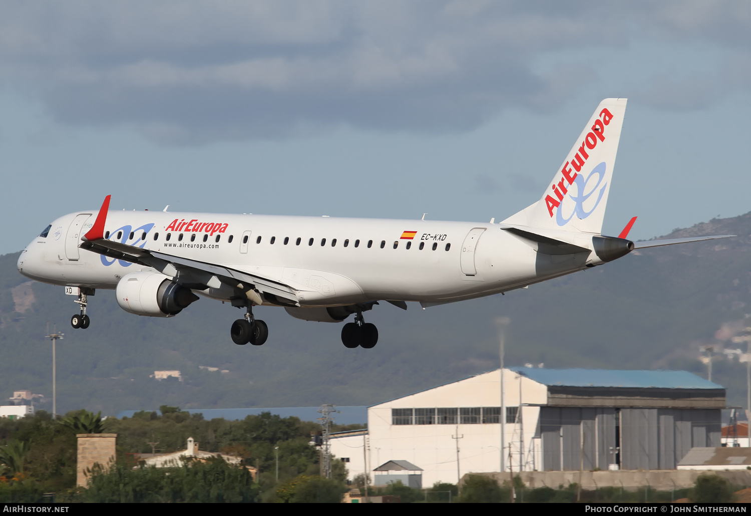 Aircraft Photo of EC-KXD | Embraer 195SR (ERJ-190-200SR) | Air Europa | AirHistory.net #398772