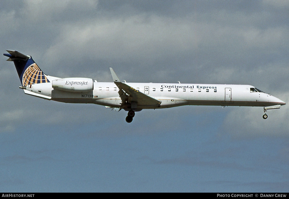 Aircraft Photo of N17138 | Embraer ERJ-145XR (EMB-145XR) | Continental Express | AirHistory.net #398932