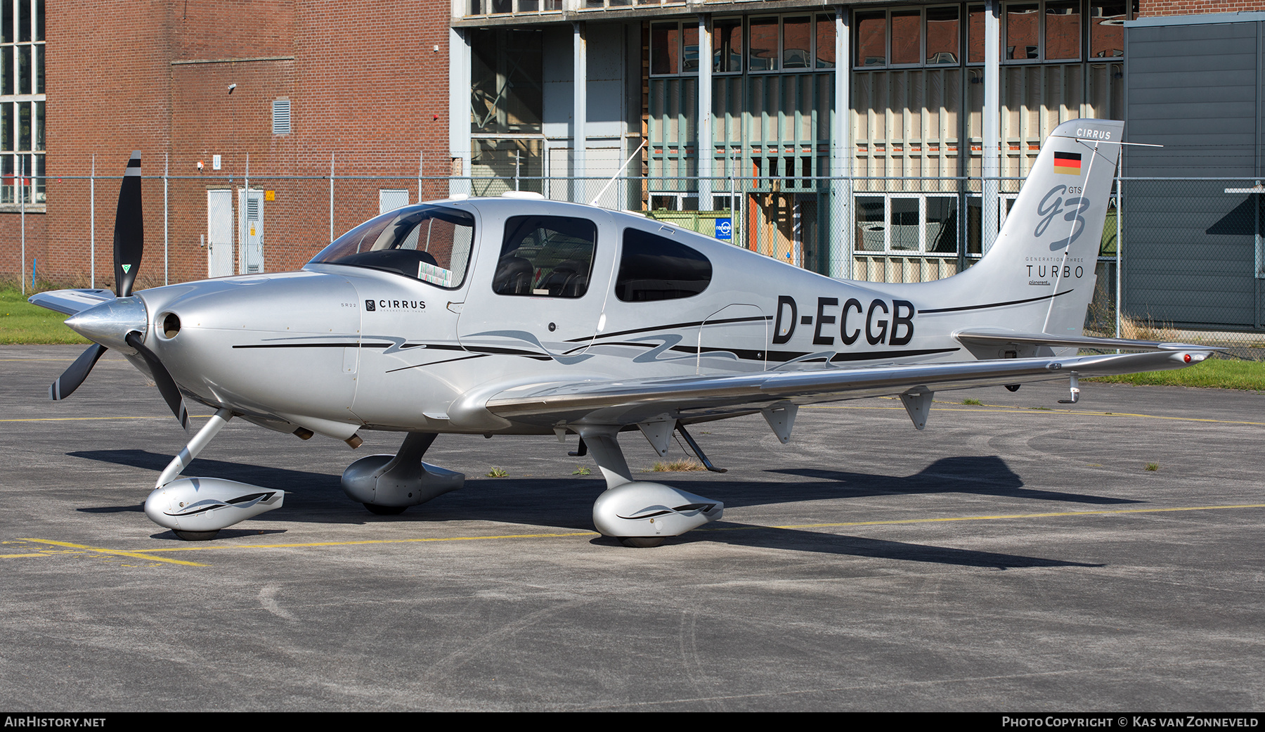 Aircraft Photo of D-ECGB | Cirrus SR-22 G3-GTS Turbo | AirHistory.net #399018