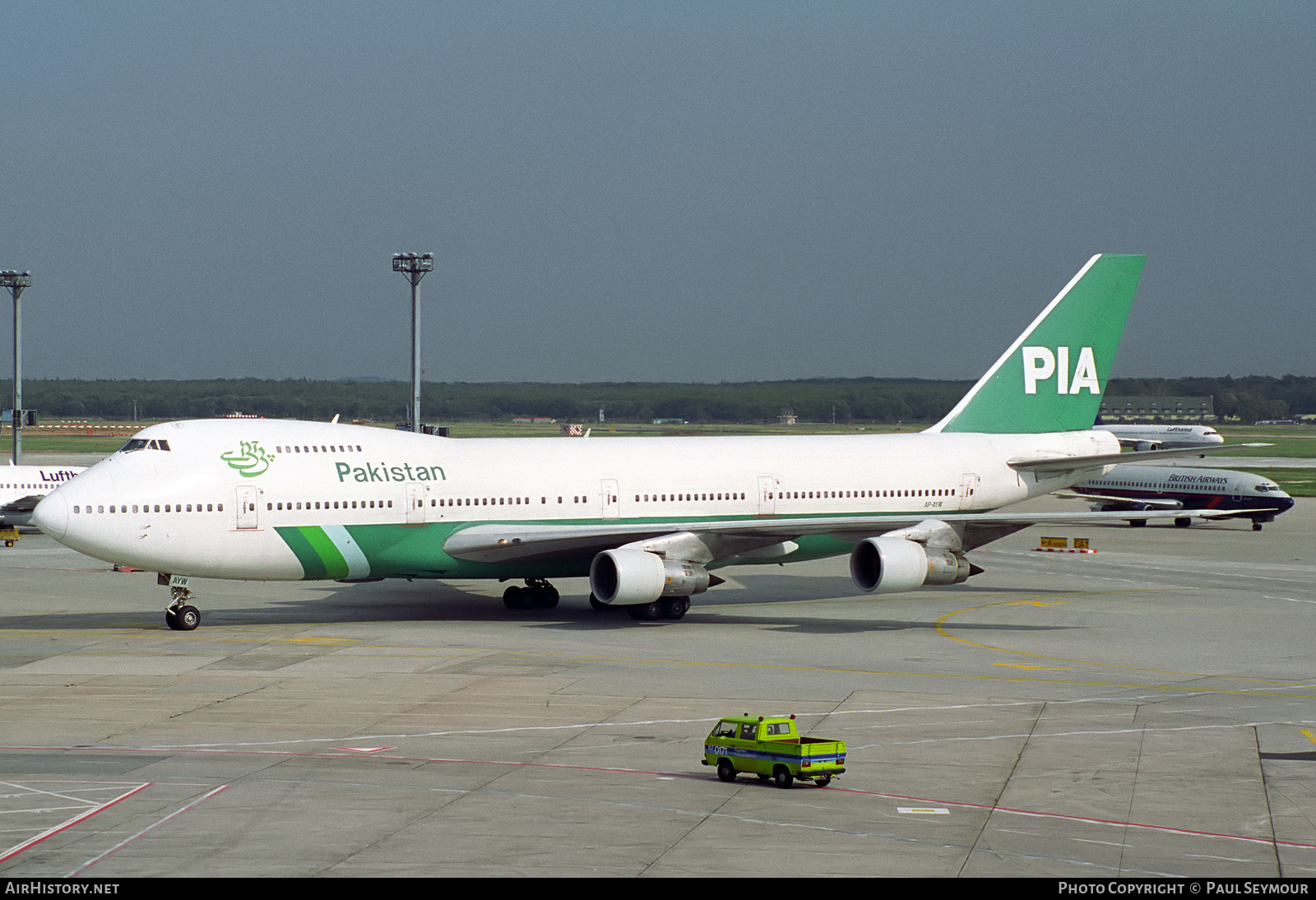 Aircraft Photo of AP-AYW | Boeing 747-282B | Pakistan International Airlines - PIA | AirHistory.net #399065