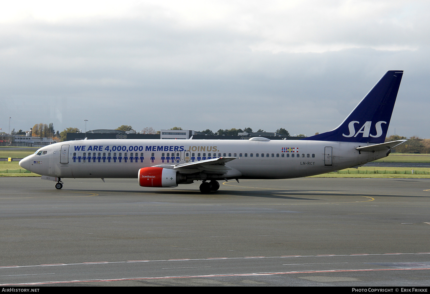 Aircraft Photo of LN-RCY | Boeing 737-883 | Scandinavian Airlines - SAS | AirHistory.net #399138