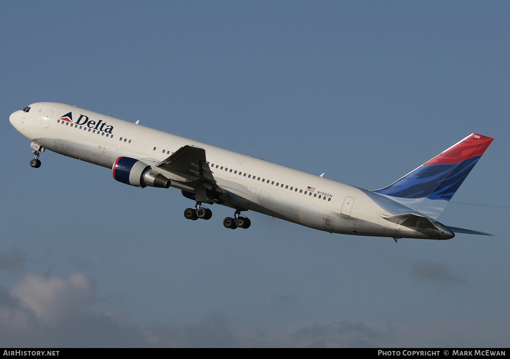 Aircraft Photo of N196DN | Boeing 767-332/ER | Delta Air Lines | AirHistory.net #399191