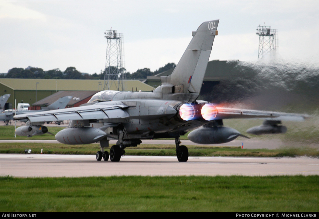 Aircraft Photo of ZA370 | Panavia Tornado GR4A | UK - Air Force | AirHistory.net #399294