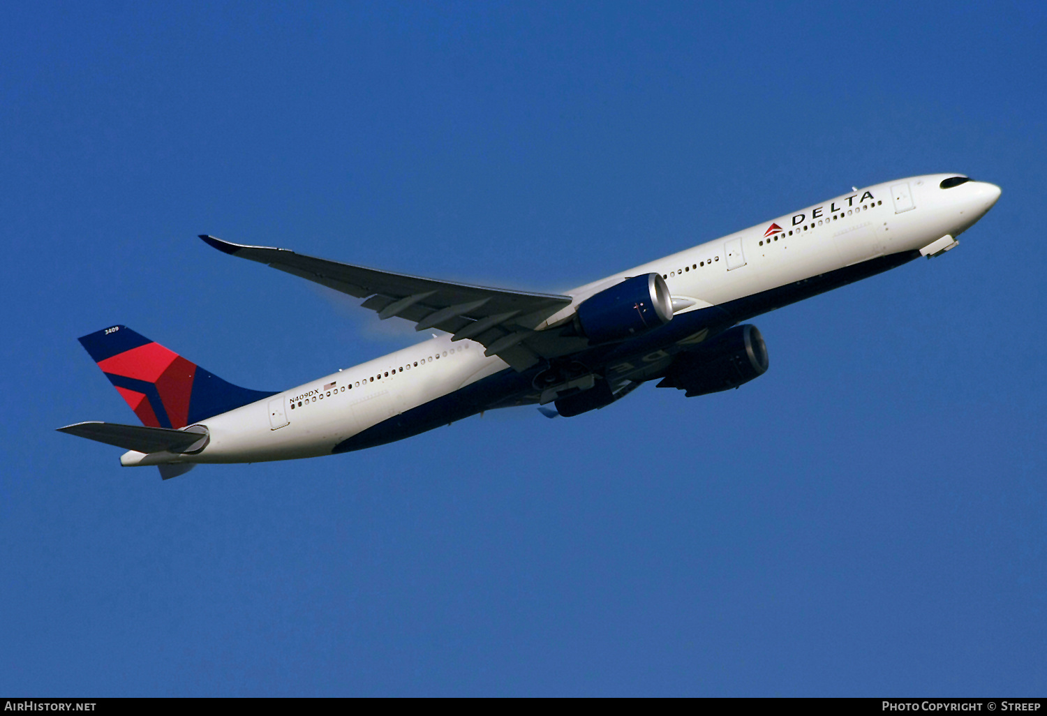 Aircraft Photo of N409DX | Airbus A330-941N | Delta Air Lines | AirHistory.net #399295