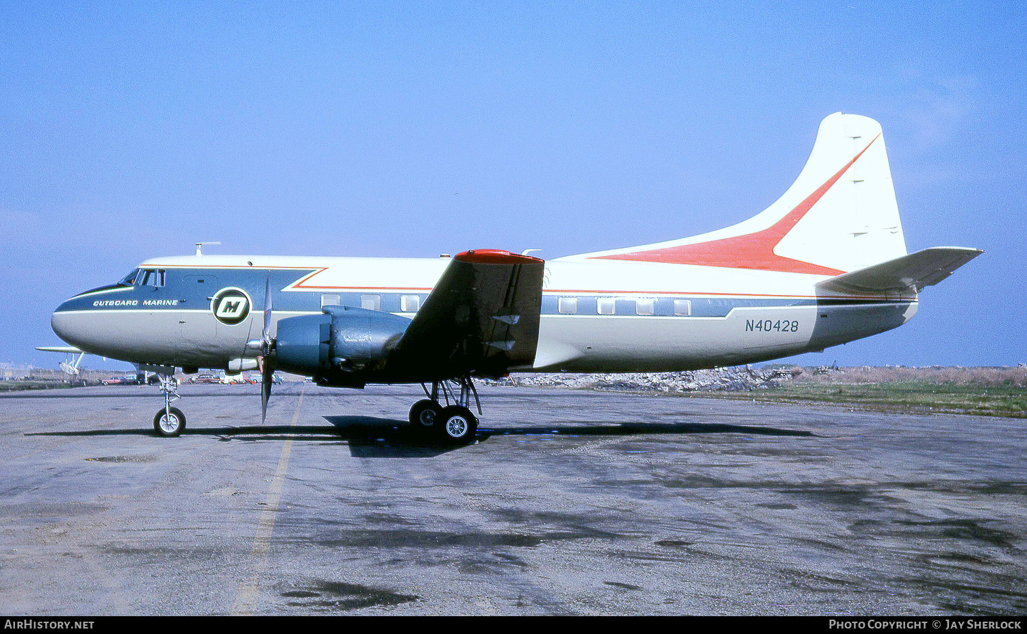 Aircraft Photo of N40428 | Martin 404 | Outboard Marine | AirHistory.net #399303