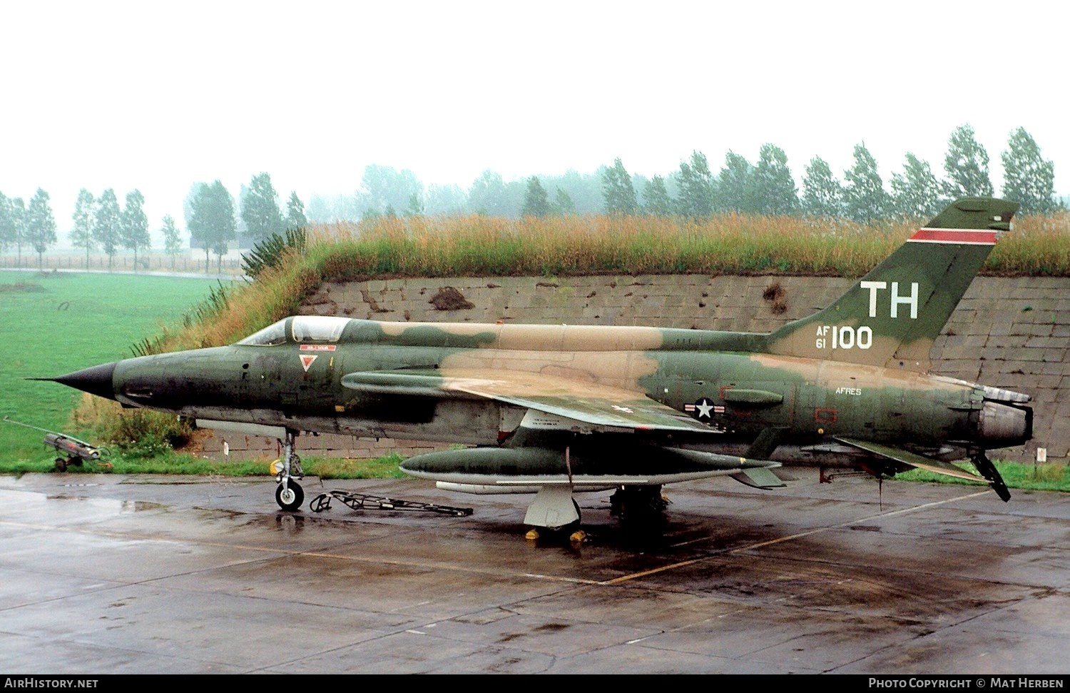 Aircraft Photo of 61-0100 / AF61-100 | Republic F-105D Thunderchief/T-Stick II | USA - Air Force | AirHistory.net #399348