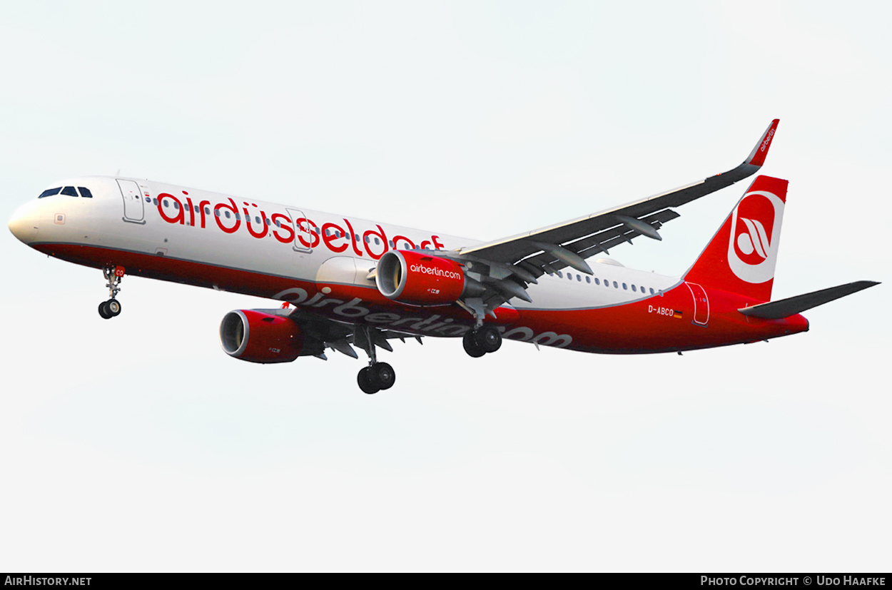 Aircraft Photo of D-ABCO | Airbus A321-211 | Air Berlin | AirHistory.net #399373