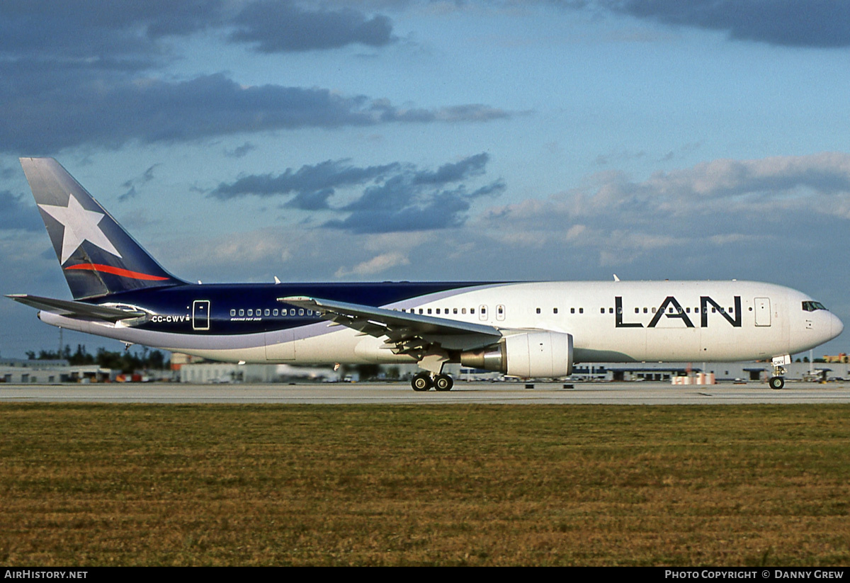 Aircraft Photo of CC-CWV | Boeing 767-316/ER | LAN Airlines - Línea Aérea Nacional | AirHistory.net #399410