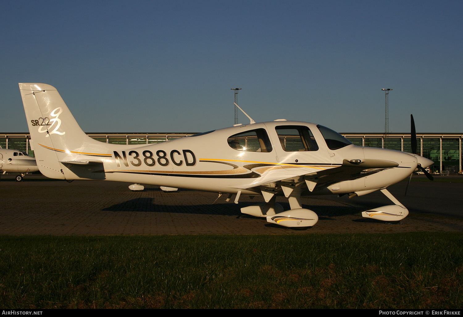 Aircraft Photo of N388CD | Cirrus SR-22 G2 | AirHistory.net #399441
