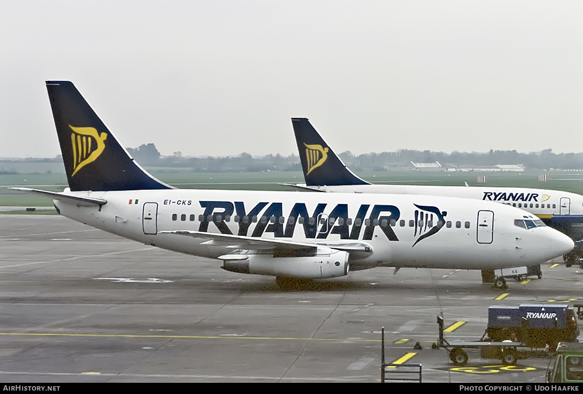 Aircraft Photo of EI-CKS | Boeing 737-2T5/Adv | Ryanair | AirHistory.net #399520