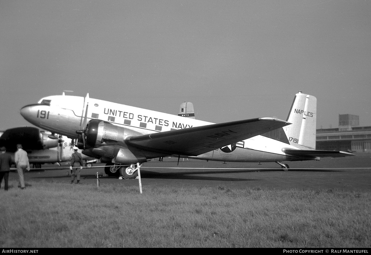 Aircraft Photo of 17191 | Douglas C-117D (DC-3S) | USA - Navy | AirHistory.net #399525