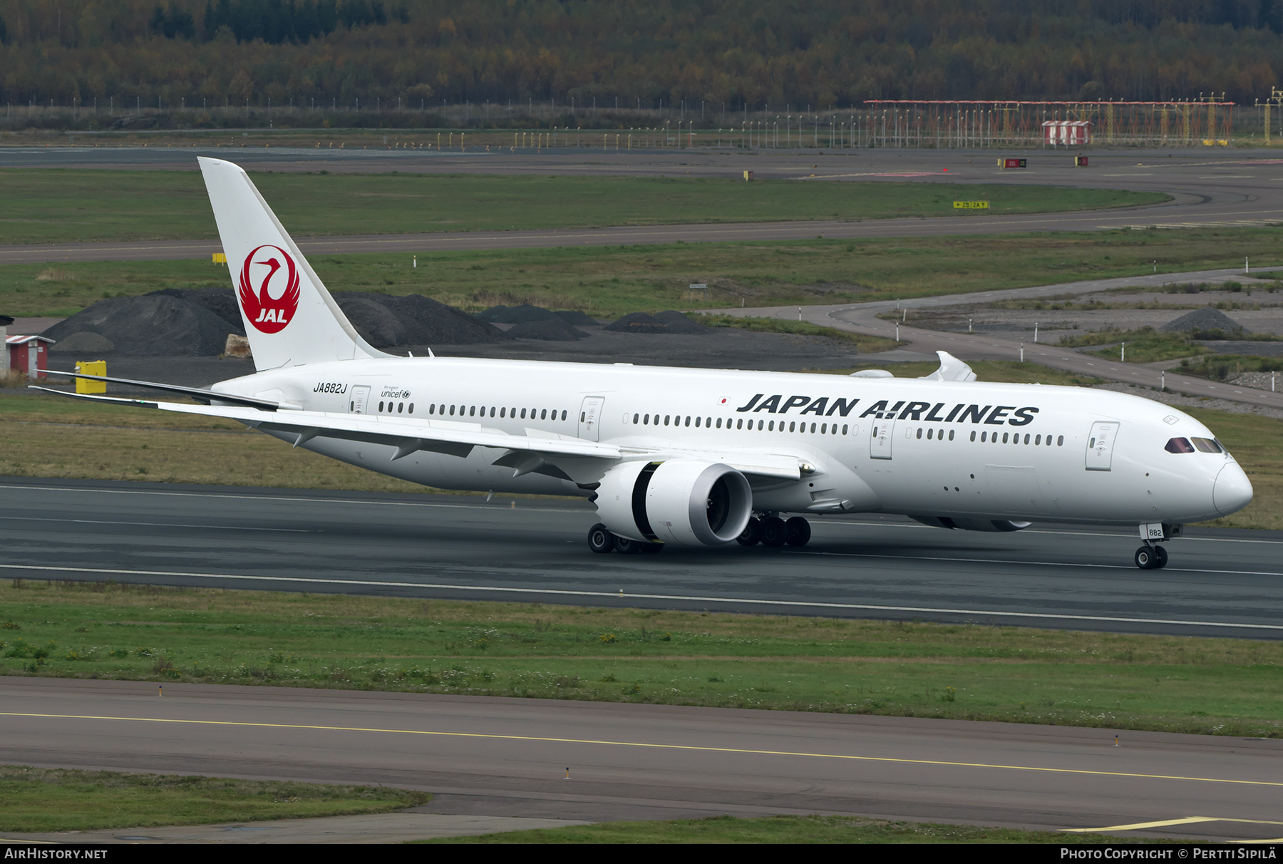 Aircraft Photo of JA882J | Boeing 787-9 Dreamliner | Japan Airlines - JAL | AirHistory.net #399718