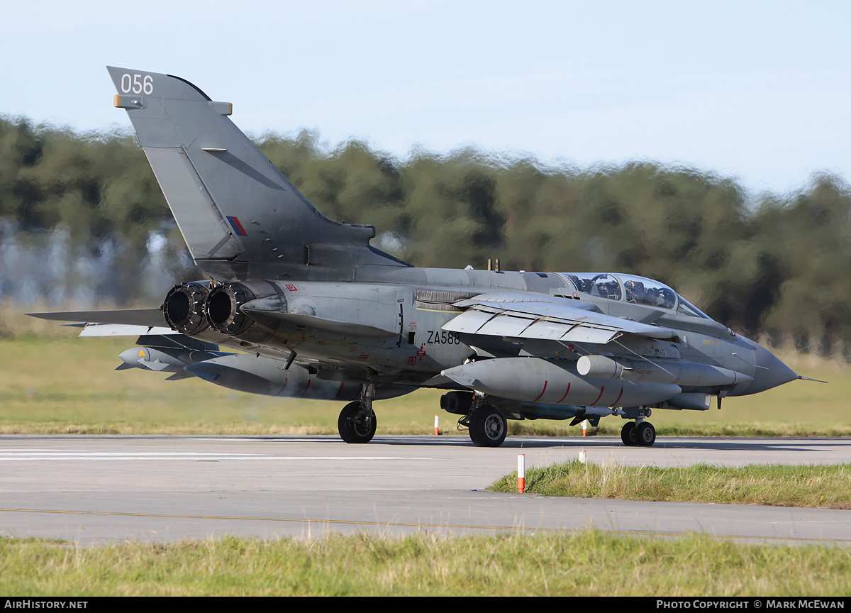 Aircraft Photo of ZA588 | Panavia Tornado GR4 | UK - Air Force | AirHistory.net #399780
