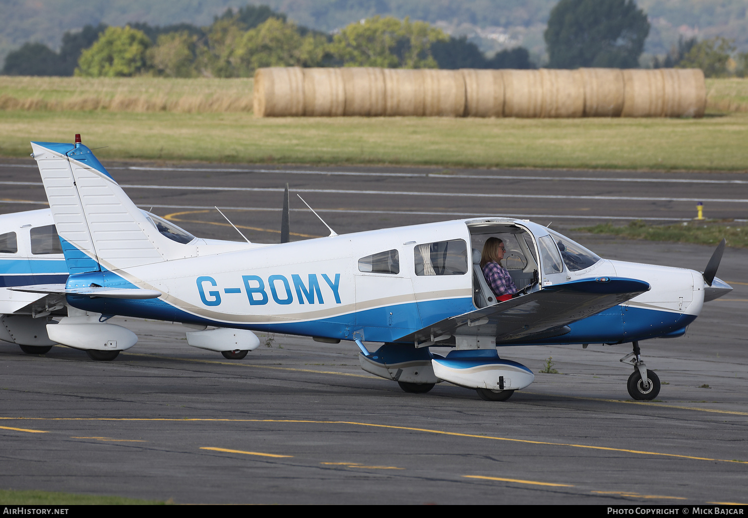 Aircraft Photo of G-BOMY | Piper PA-28-161 Warrior II | AirHistory.net #399784