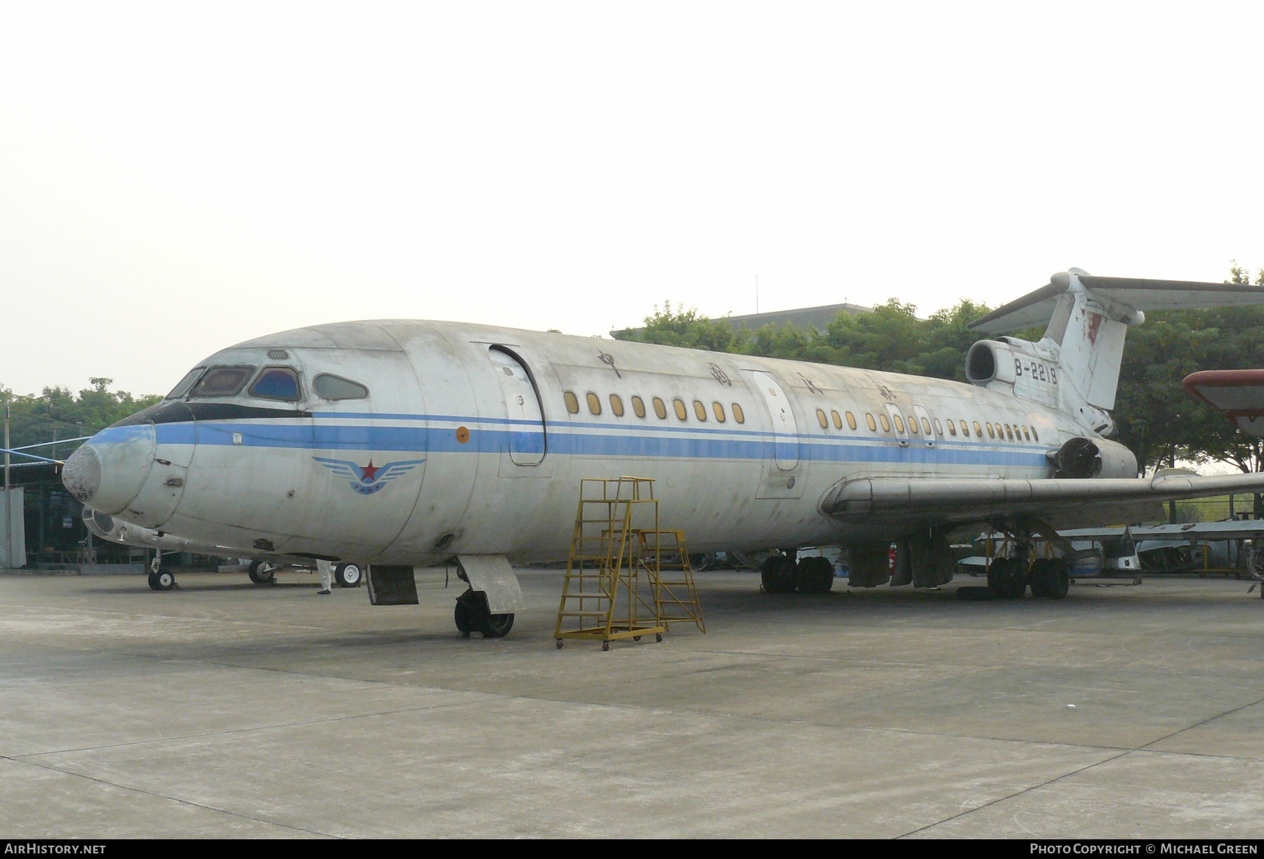 Aircraft Photo of B-2219 | Hawker Siddeley HS-121 Trident 2E | CAAC - Civil Aviation Administration of China | AirHistory.net #399805