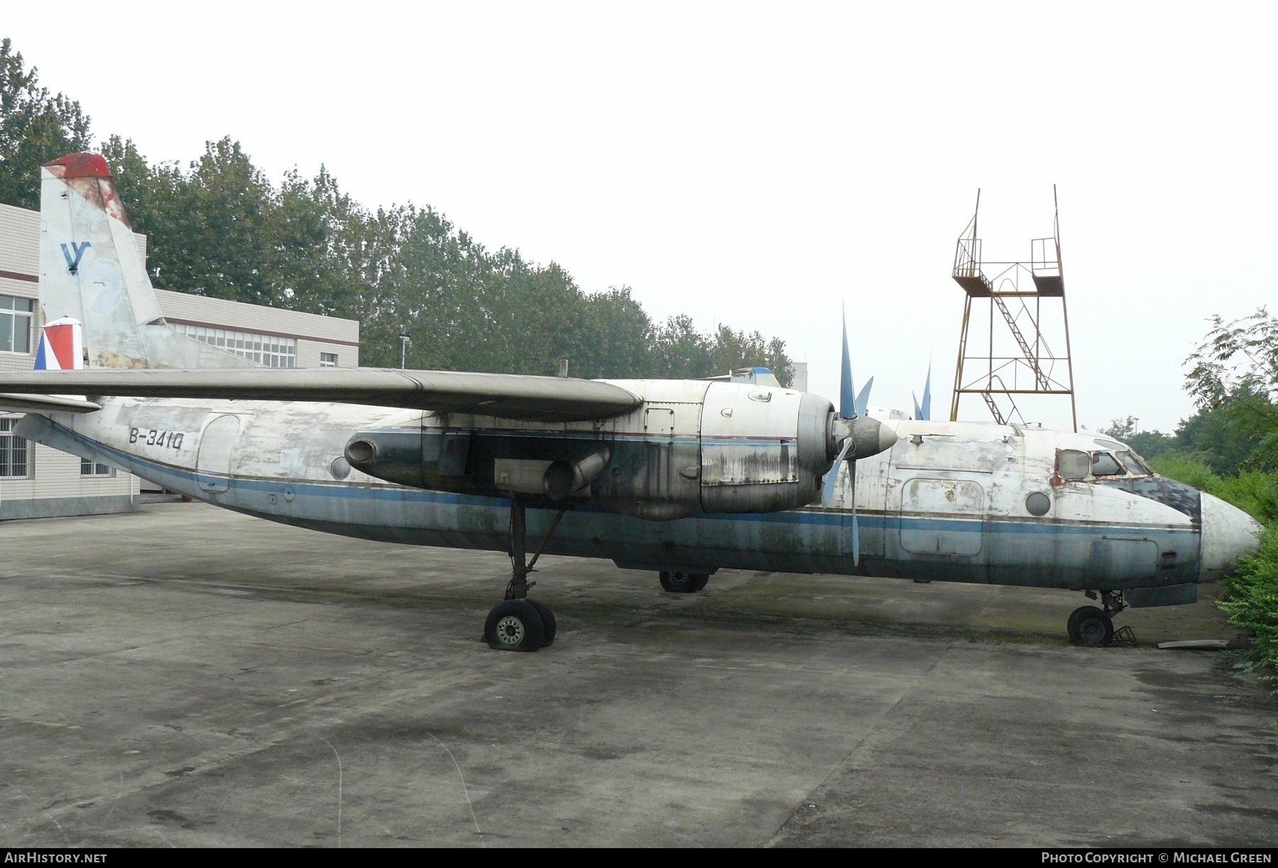 Aircraft Photo of B-3410 | Antonov An-24B | Civil Aviation Flight University of China - CAFUC | AirHistory.net #399812