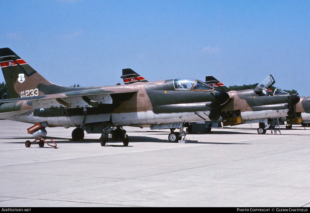 Aircraft Photo of 69-6233 / AF69-233 | LTV A-7D Corsair II | USA - Air Force | AirHistory.net #399985