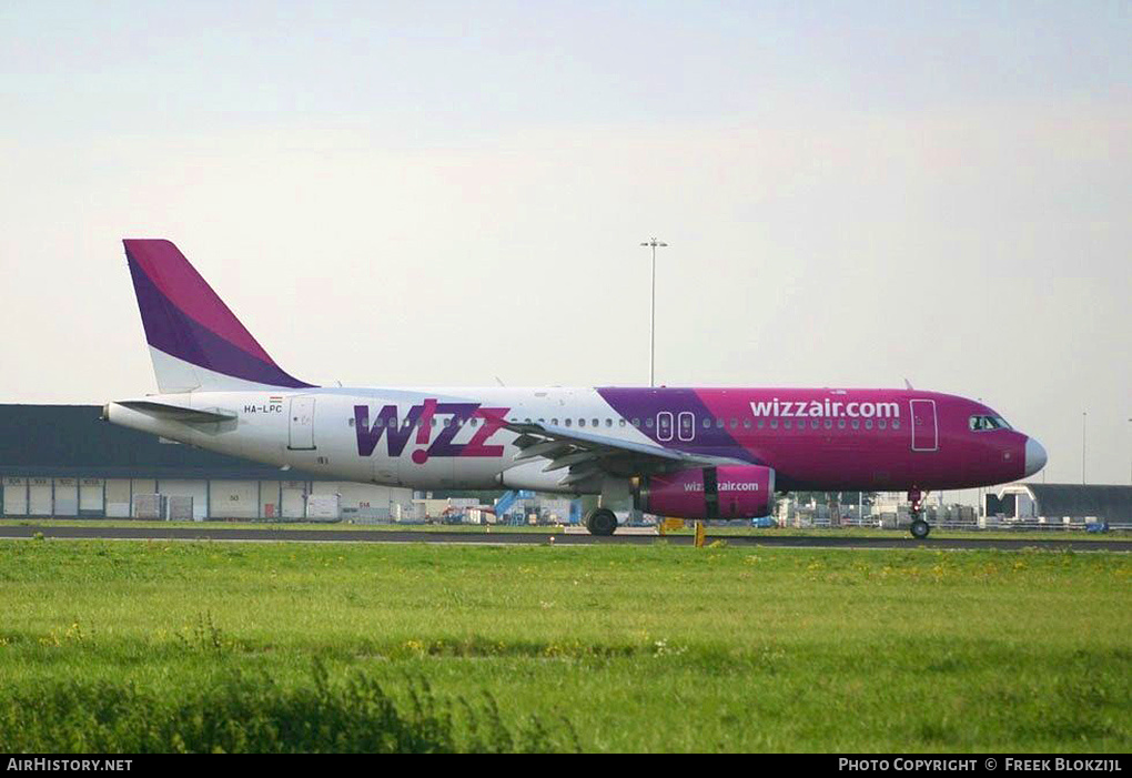 Aircraft Photo of HA-LPC | Airbus A320-233 | Wizz Air | AirHistory.net #400223